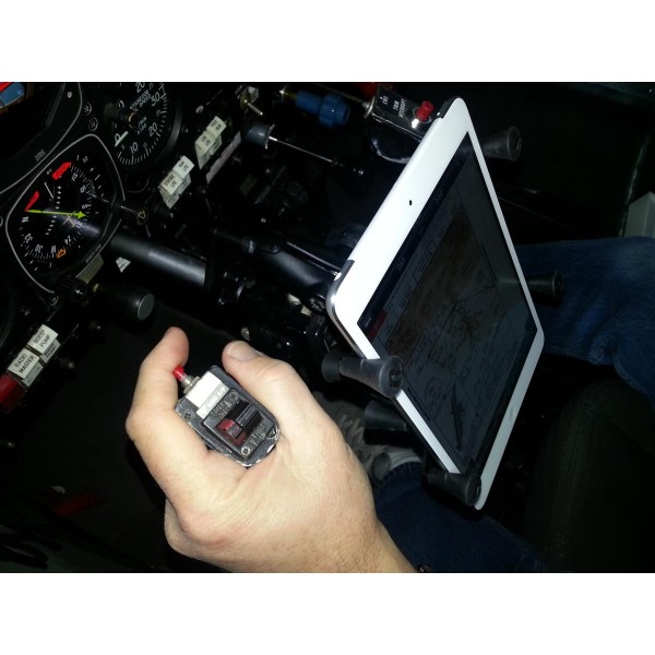 RAM-B-121-UN8U